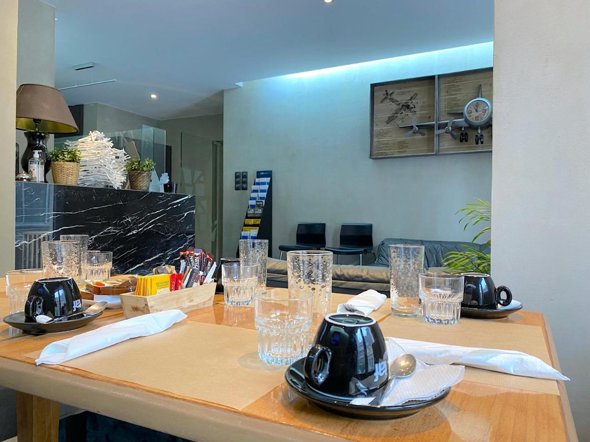Athens Warehouse Boutique Hotel & Suites Buitenkant foto